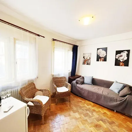 Bohemian In Center / Sleep & Explore Appartement
